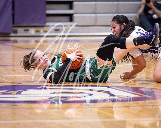 202-02-18 Redmond at Lake Stevens Girls BB Playoff_2859-20250218-DxO_DeepPRIME XD2s