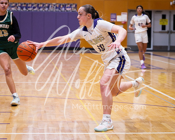 202-02-18 Redmond at Lake Stevens Girls BB Playoff_1158-20250218-DxO_DeepPRIME XD2s