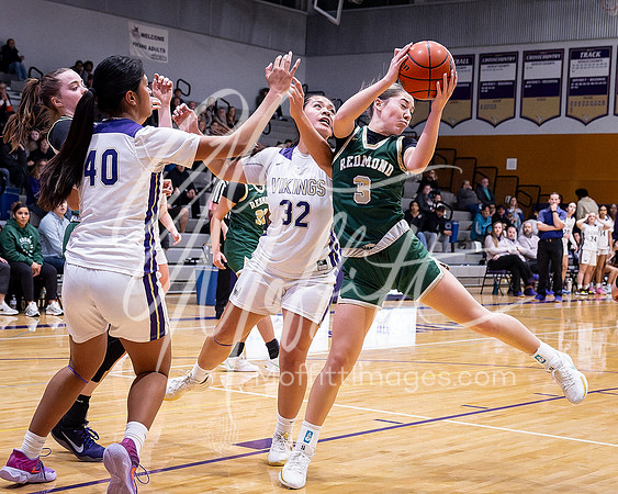 202-02-18 Redmond at Lake Stevens Girls BB Playoff_1425-20250218-DxO_DeepPRIME XD2s