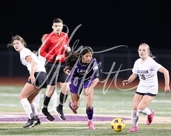 vnn_20231031_Jack_at_LS_Var_Grls_Socc_0662-Edit