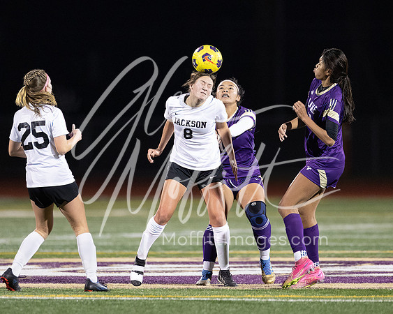 vnn_20231031_Jack_at_LS_Var_Grls_Socc_1132-Edit