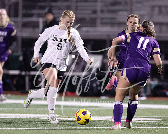 vnn_20231031_Jack_at_LS_Var_Grls_Socc_1308-Edit