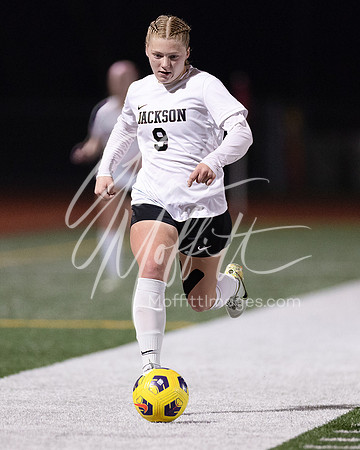 vnn_20231031_Jack_at_LS_Var_Grls_Socc_1621-Edit