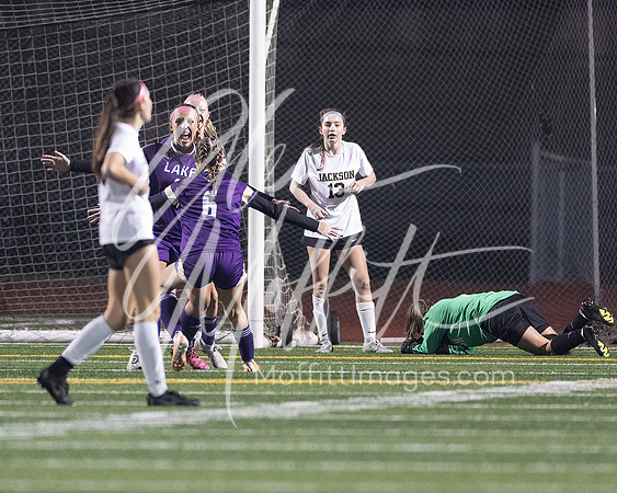 vnn_20231031_Jack_at_LS_Var_Grls_Socc_2343-Edit