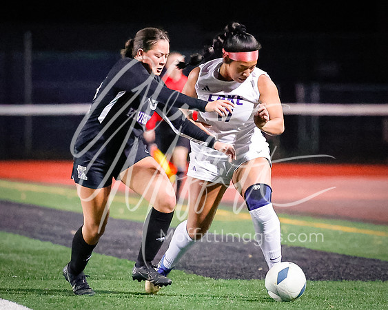 vnn_20231102_LS_at_Kamiak_Var_Grls_Socc_0172
