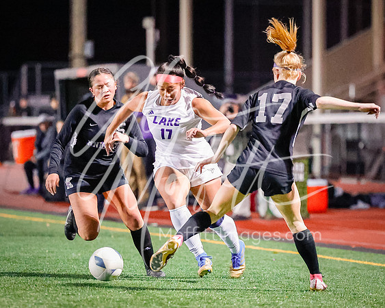 vnn_20231102_LS_at_Kamiak_Var_Grls_Socc_0178