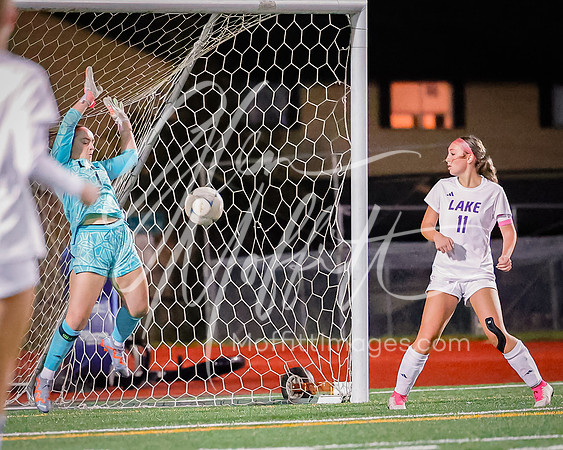 vnn_20231102_LS_at_Kamiak_Var_Grls_Socc_0394