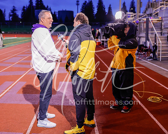 vnn_20231110_woodnvle_at_LS_Var_Football_playoff_2753