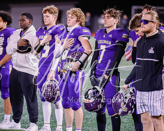 vnn_20231110_woodnvle_at_LS_Var_Football_playoff_2917