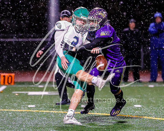 vnn_20231110_woodnvle_at_LS_Var_Football_playoff_3089-Edit