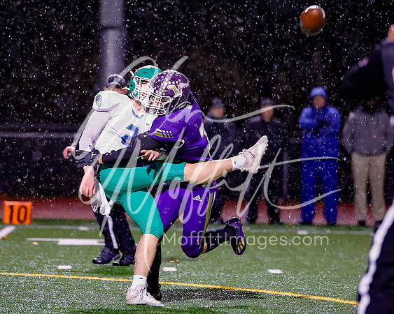 vnn_20231110_woodnvle_at_LS_Var_Football_playoff_3090