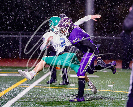 vnn_20231110_woodnvle_at_LS_Var_Football_playoff_3094