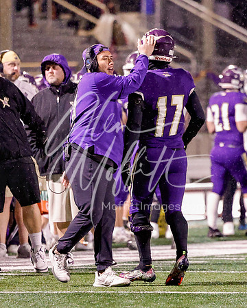vnn_20231110_woodnvle_at_LS_Var_Football_playoff_3436