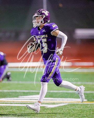 vnn_20231110_woodnvle_at_LS_Var_Football_playoff_3566