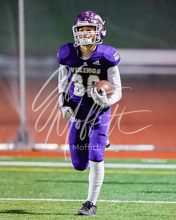vnn_20231110_woodnvle_at_LS_Var_Football_playoff_3580