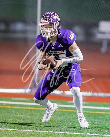 vnn_20231110_woodnvle_at_LS_Var_Football_playoff_3605