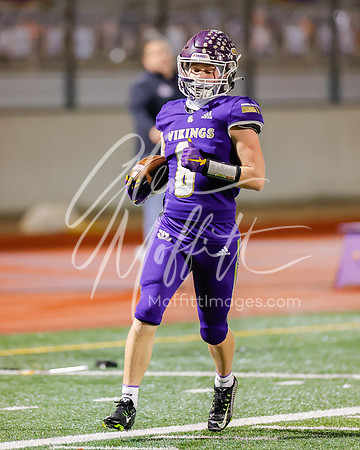 vnn_20231110_woodnvle_at_LS_Var_Football_playoff_3686