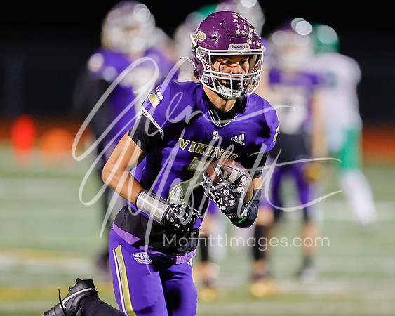 vnn_20231110_woodnvle_at_LS_Var_Football_playoff_3743