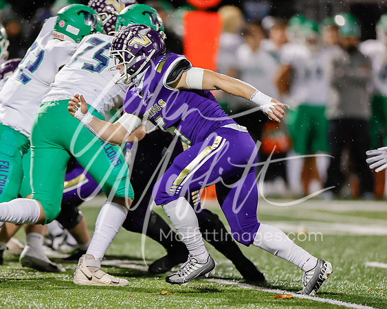vnn_20231110_woodnvle_at_LS_Var_Football_playoff_4038