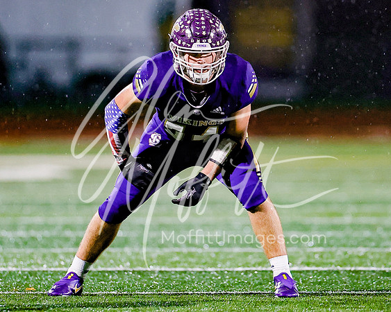 vnn_20231110_woodnvle_at_LS_Var_Football_playoff_4118