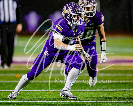 vnn_20231110_woodnvle_at_LS_Var_Football_playoff_4121