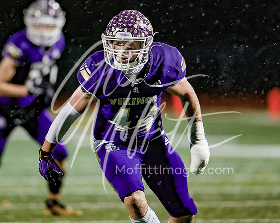 vnn_20231110_woodnvle_at_LS_Var_Football_playoff_4147
