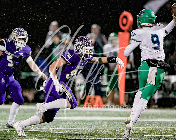 vnn_20231110_woodnvle_at_LS_Var_Football_playoff_4235