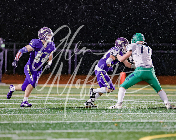 vnn_20231110_woodnvle_at_LS_Var_Football_playoff_4414