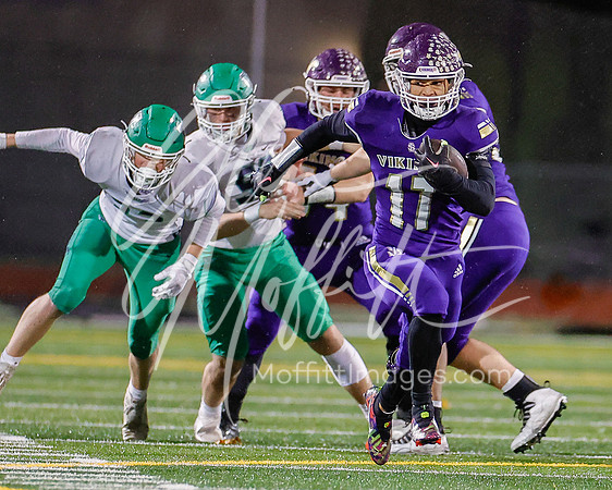 vnn_20231110_woodnvle_at_LS_Var_Football_playoff_4528