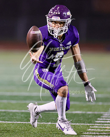 vnn_20231110_woodnvle_at_LS_Var_Football_playoff_4729
