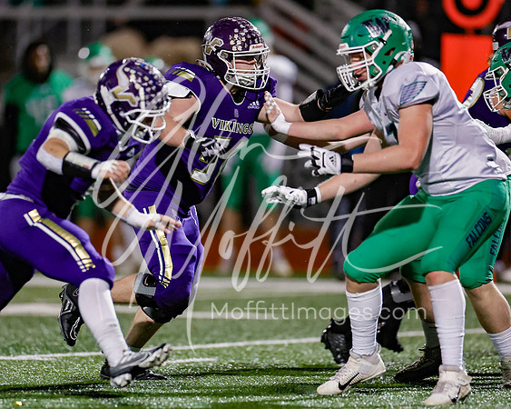 vnn_20231110_woodnvle_at_LS_Var_Football_playoff_5019