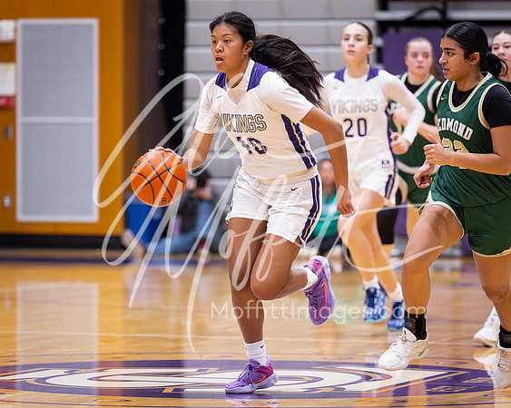 202-02-18 Redmond at Lake Stevens Girls BB Playoff_3500-20250218-DxO_DeepPRIME XD2s