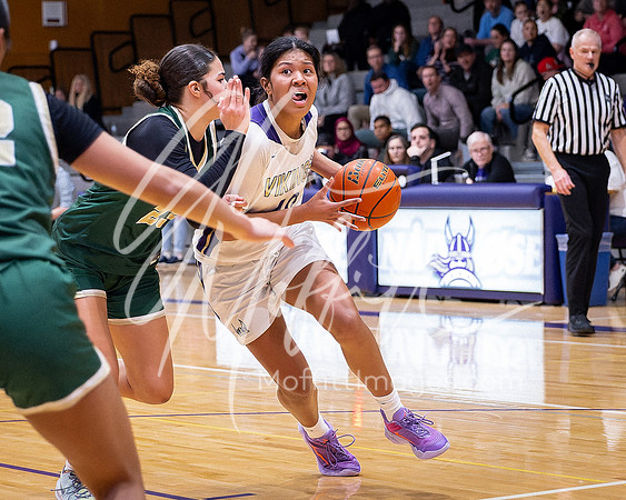 202-02-18 Redmond at Lake Stevens Girls BB Playoff_5523-20250218-DxO_DeepPRIME XD2s