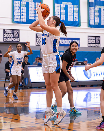 EC v NW Indian Women Bsktb 01-04-24-183