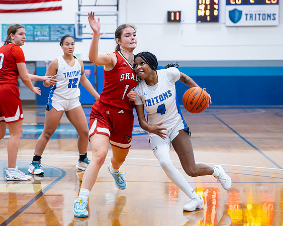 DxO_DeepPRIMEXD_ECC_20240120_Edmonds_College_v_Skagit_BB_0156-CR3