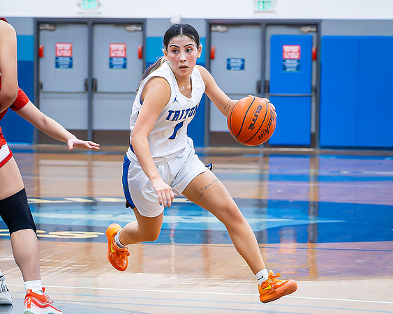 DxO_DeepPRIMEXD_ECC_20240120_Edmonds_College_v_Skagit_BB_0162-CR3