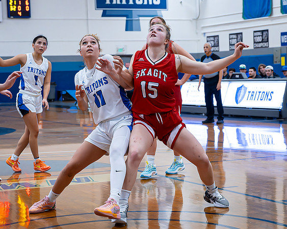 DxO_DeepPRIMEXD_ECC_20240120_Edmonds_College_v_Skagit_BB_0213-CR3