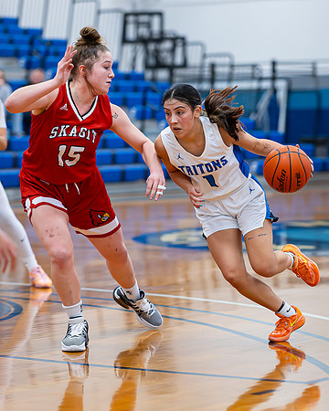 DxO_DeepPRIMEXD_ECC_20240120_Edmonds_College_v_Skagit_BB_2975-CR3