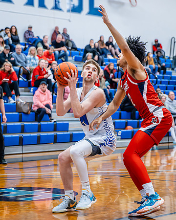 DxO_DeepPRIMEXD_ECC_20240120_Edmonds_College_v_Skagit_BB_0708-CR3