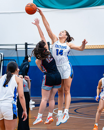 Everett CC at Edmonds C womens BB 02-07-2024-11