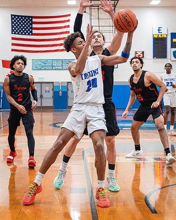 DxO_DeepPRIMEXD_ECC_20240207_Edmonds_College_v_Everett_CC_BB_5831-CR3