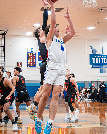 DxO_DeepPRIMEXD_ECC_20240207_Edmonds_College_v_Everett_CC_BB_5849-CR3