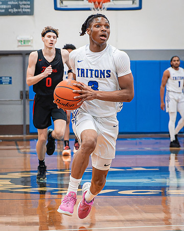 DxO_DeepPRIMEXD_ECC_20240207_Edmonds_College_v_Everett_CC_BB_5915-CR3