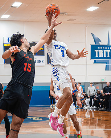 DxO_DeepPRIMEXD_ECC_20240207_Edmonds_College_v_Everett_CC_BB_5921-CR3