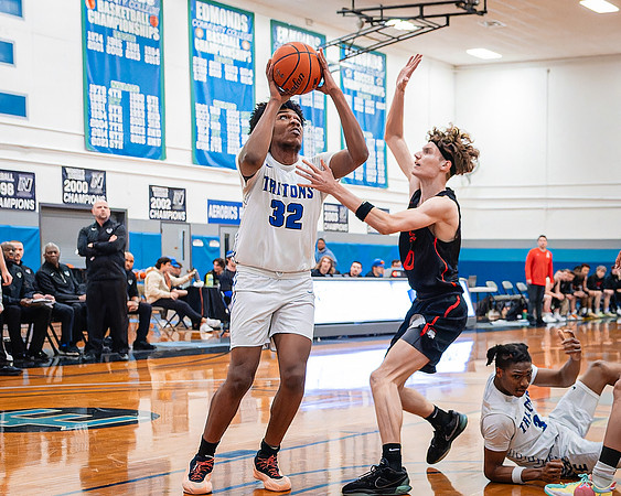 DxO_DeepPRIMEXD_ECC_20240207_Edmonds_College_v_Everett_CC_BB_6291-CR3