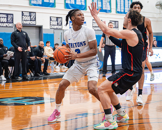 DxO_DeepPRIMEXD_ECC_20240207_Edmonds_College_v_Everett_CC_BB_6405-CR3