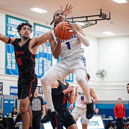 DxO_DeepPRIMEXD_ECC_20240207_Edmonds_College_v_Everett_CC_BB_6490-CR3