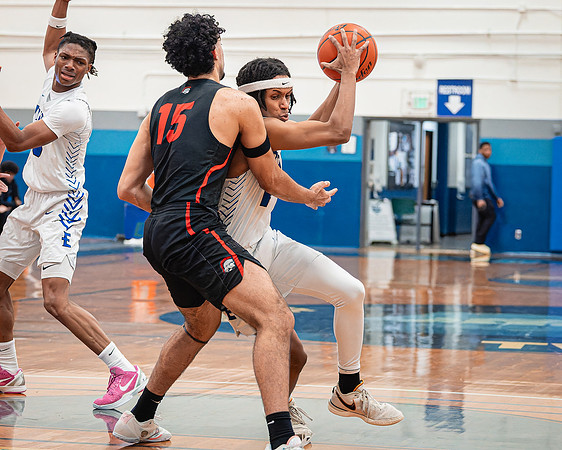 DxO_DeepPRIMEXD_ECC_20240207_Edmonds_College_v_Everett_CC_BB_8062-CR3