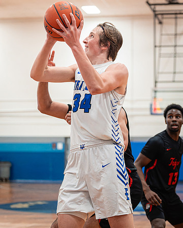 DxO_DeepPRIMEXD_ECC_20240207_Edmonds_College_v_Everett_CC_BB_8161-CR3