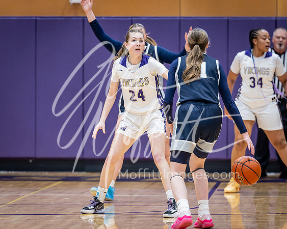 DP3_VNN_20240210_Lake_Stevens_v_Glacier_Peak_Girls_BB_0131-CR3
